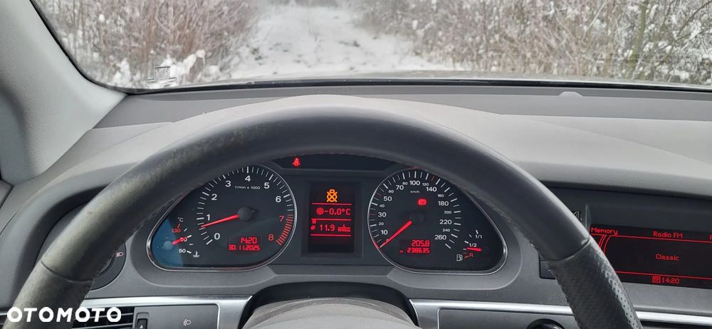 Audi A6 Avant 2.4 quattro - 6