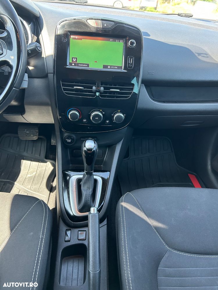 Renault Clio - 6