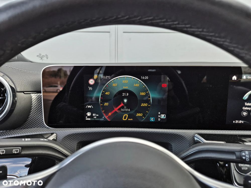 Mercedes-Benz CLA 200 7G-DCT Progressive - 21