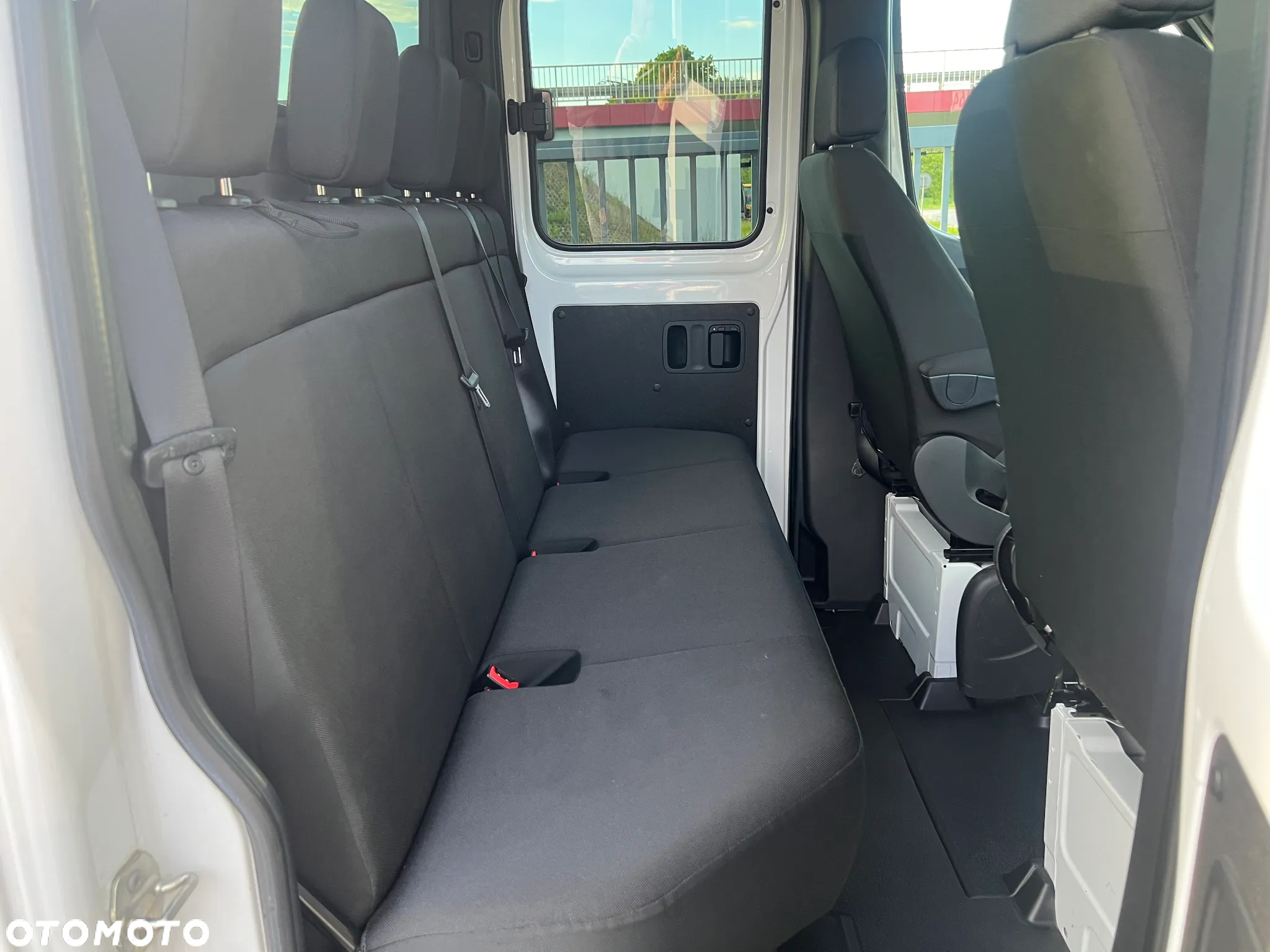 Mercedes-Benz Sprinter Doka - 12