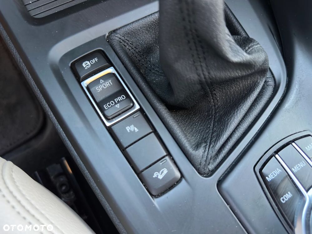 BMW X1 - 15