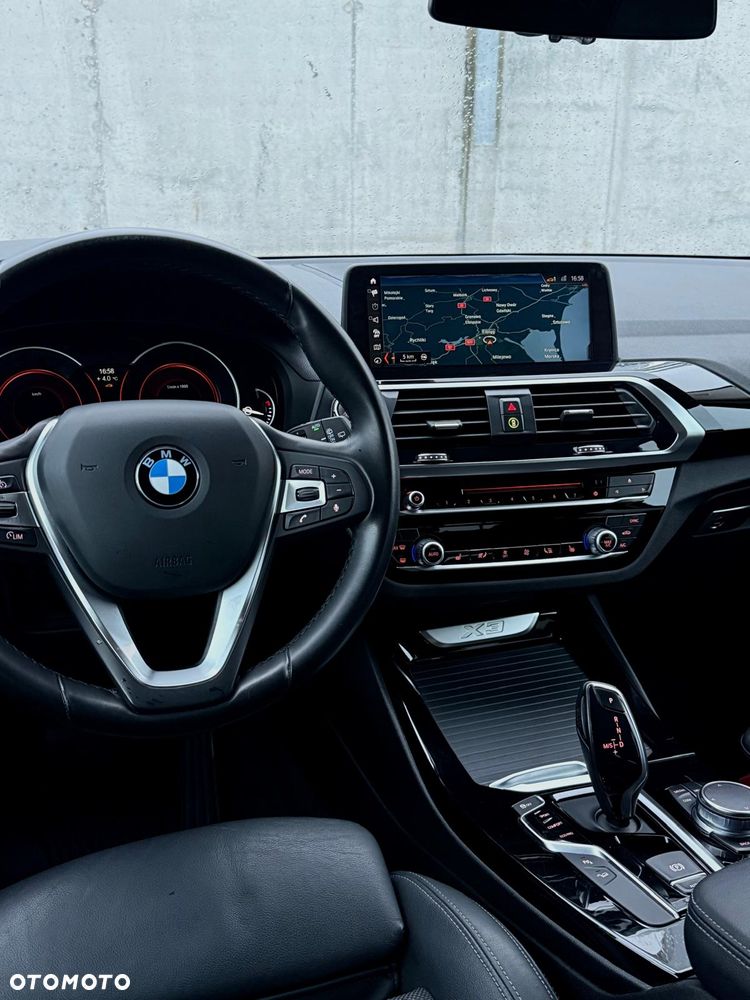 BMW X3 xDrive20d - 10