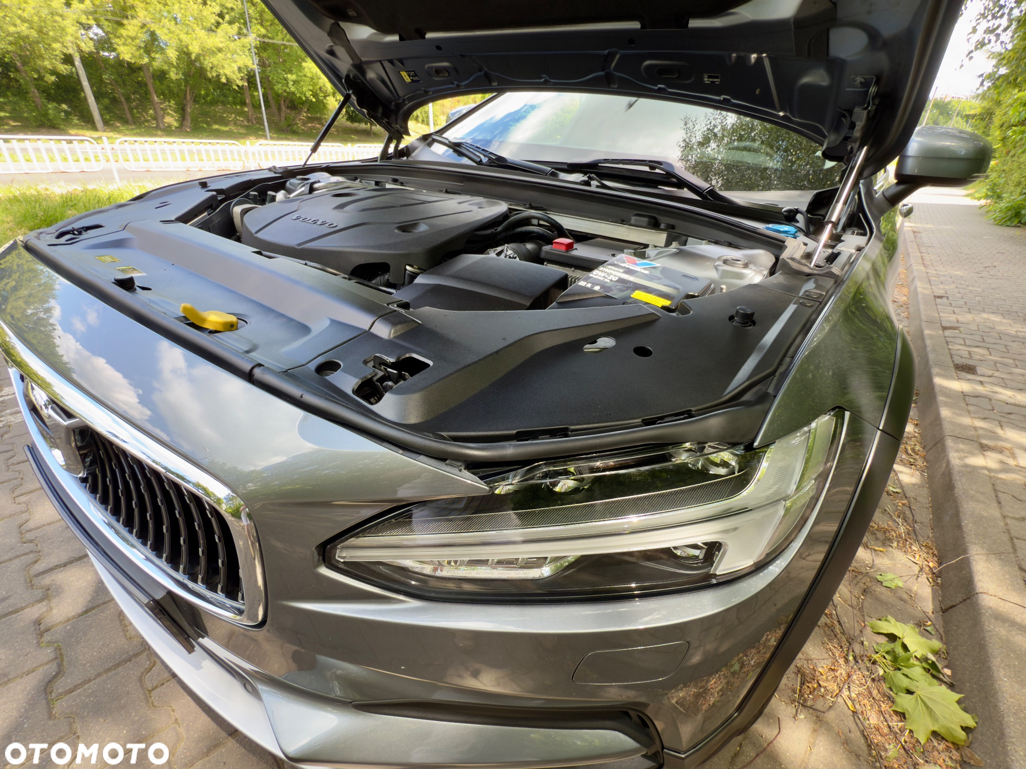 Volvo V90 D5 AWD Geartronic Inscription - 31