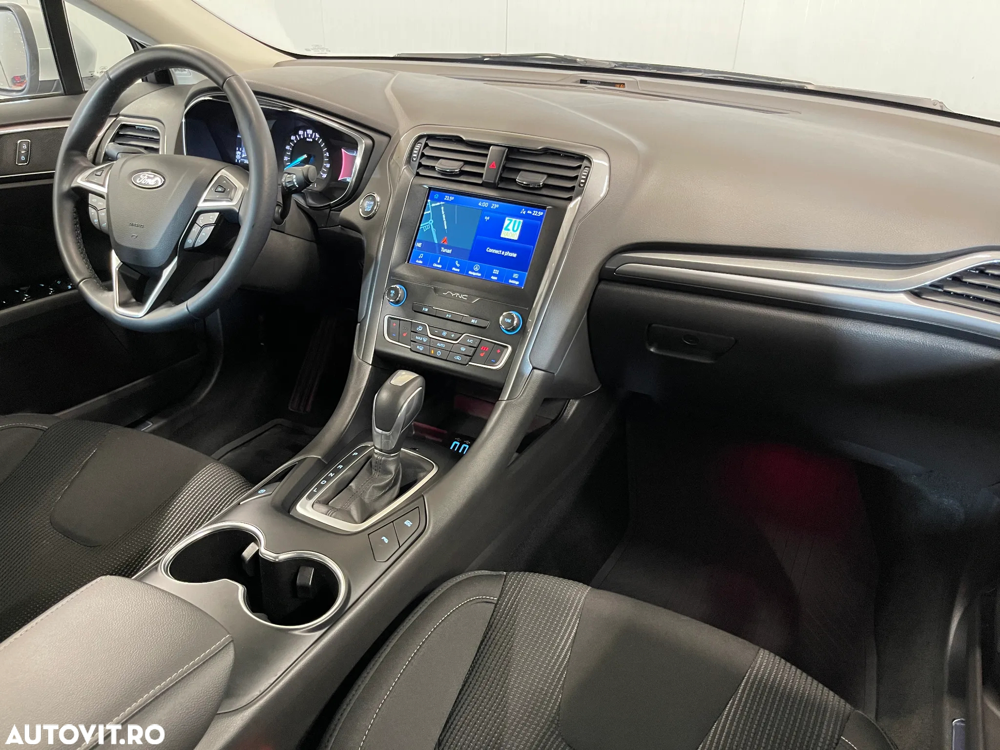 Ford Mondeo 2.0 HEV Titanium - 8