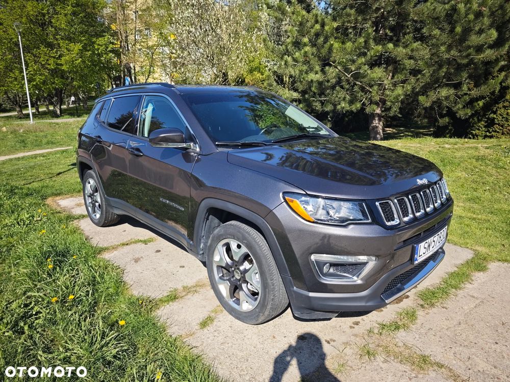 Jeep Compass - 2