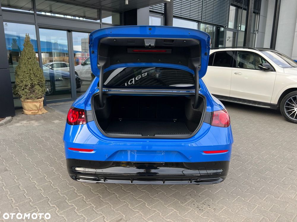 Mercedes-Benz CLA - 20