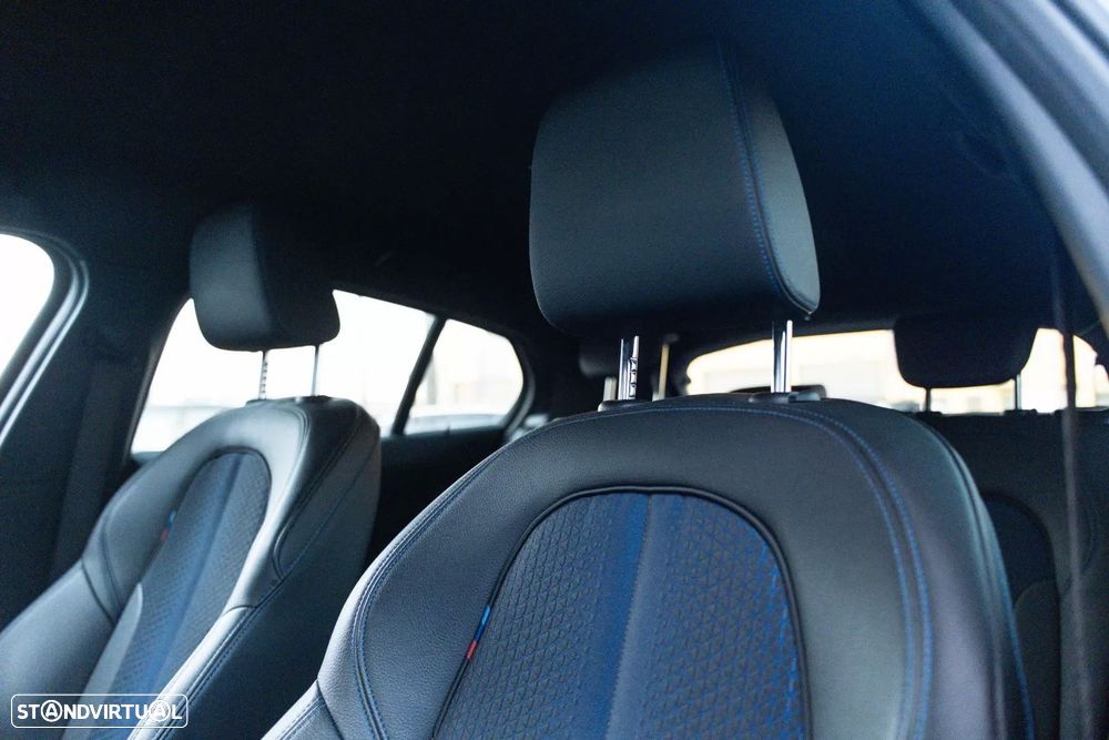 BMW 116 d Pack Desportivo M Auto - 13