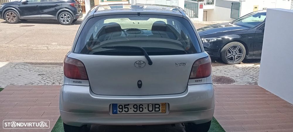 Toyota Yaris 1.0 Terra DA+ABS+CD+AC - 4