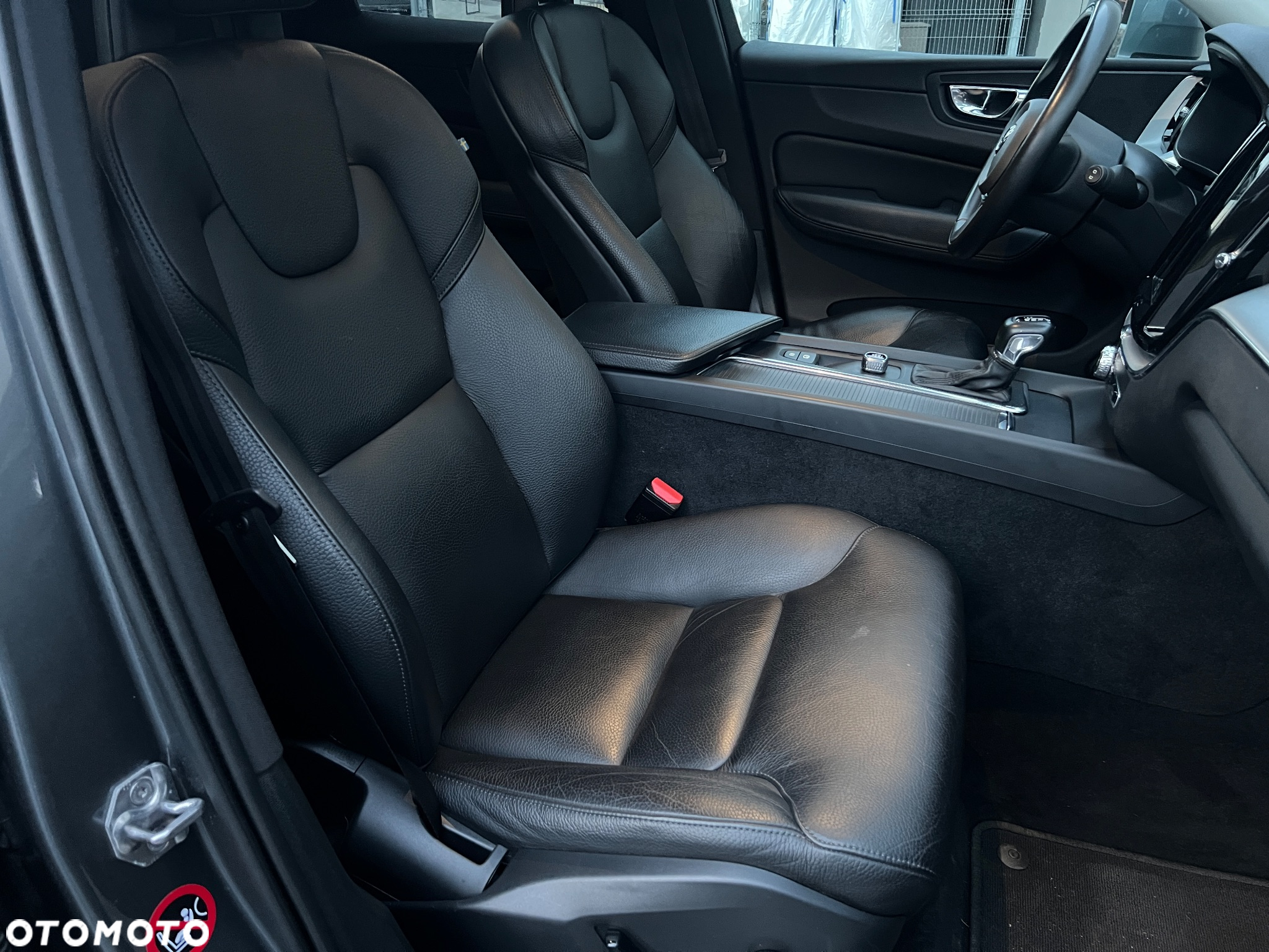 Volvo XC 60 T5 AWD Momentum - 10