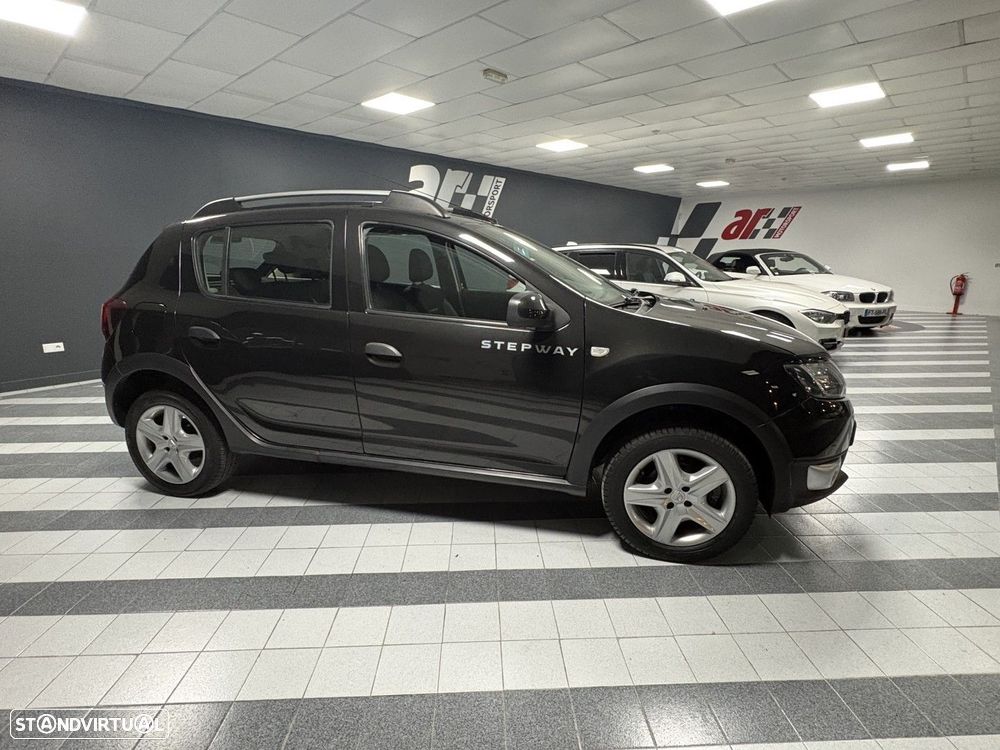 Dacia Sandero 0.9 TCe Stepway - 2
