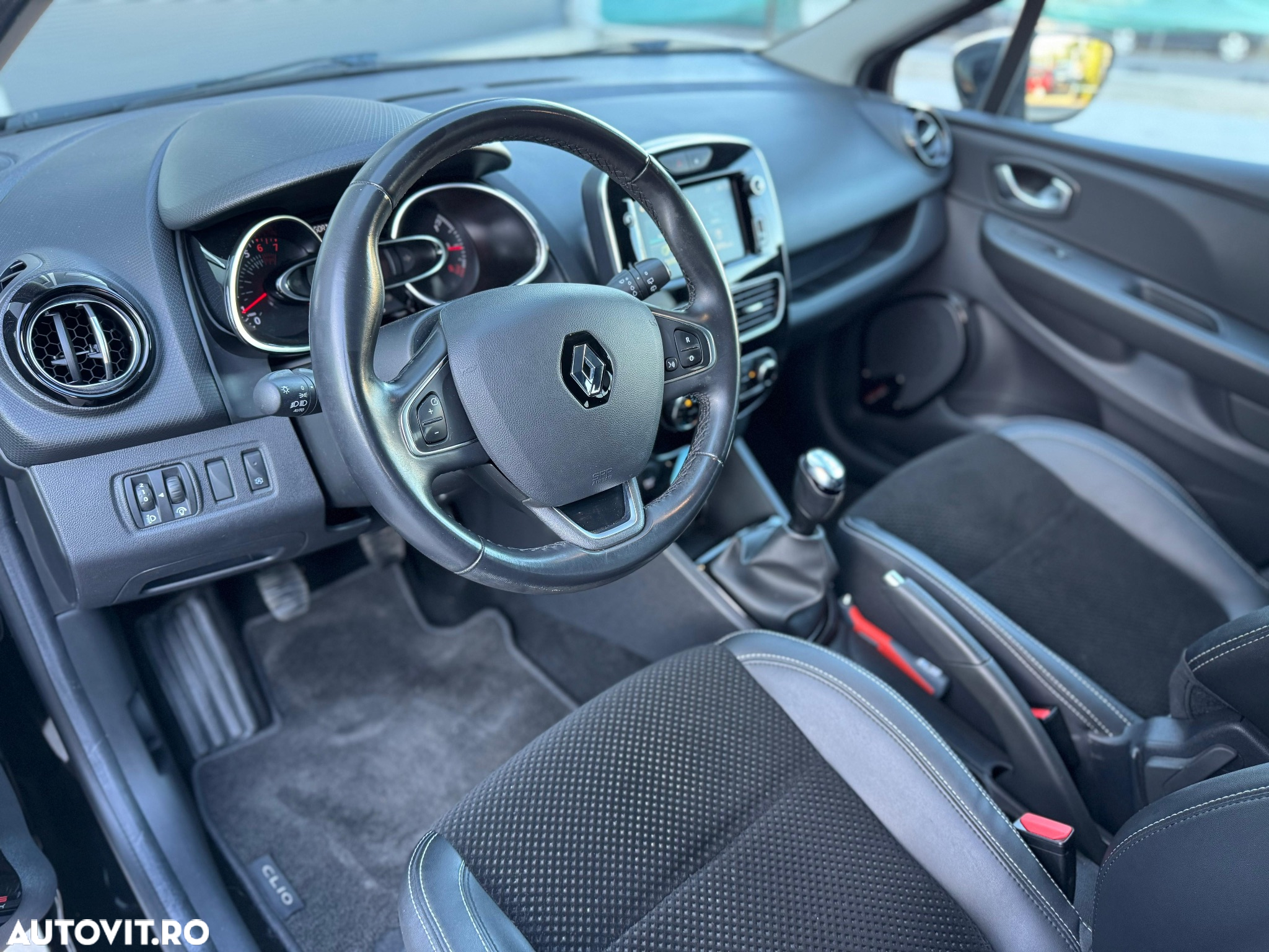 Renault Clio ENERGY TCe 90 Start & Stop Intens - 7