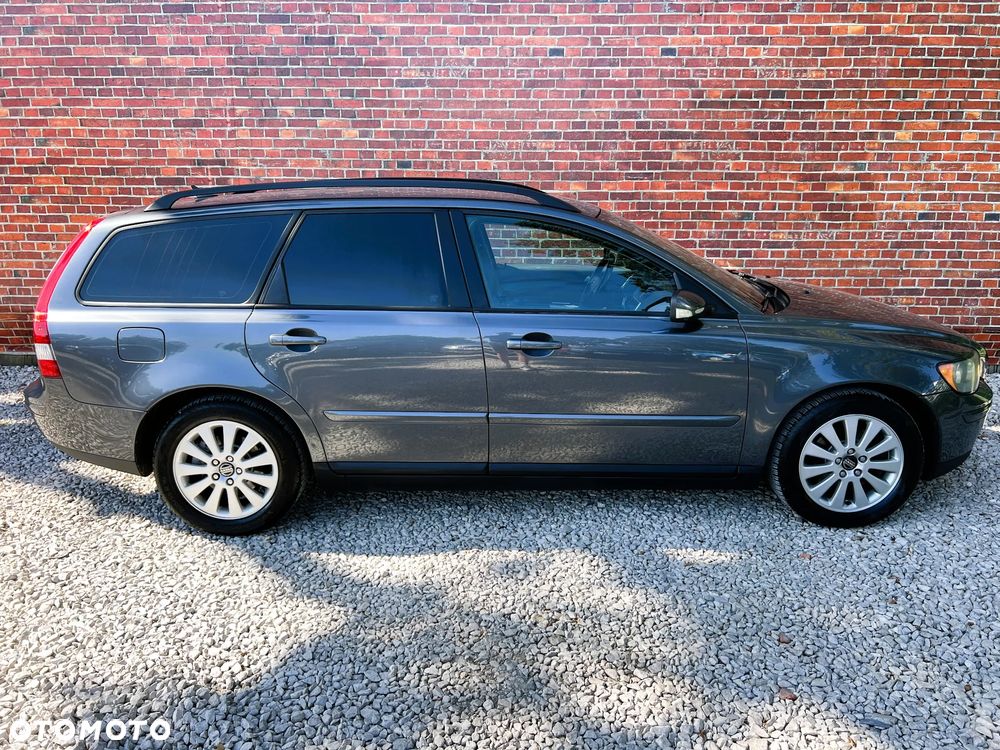 Volvo V50 2.4 - 41