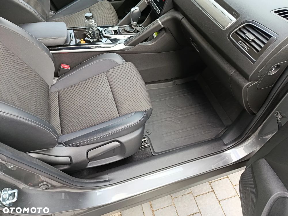 Renault Koleos 1.3 TCe Equilibre EDC - 8