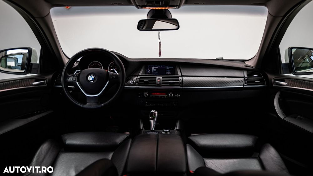 BMW X6 xDrive50i - 17
