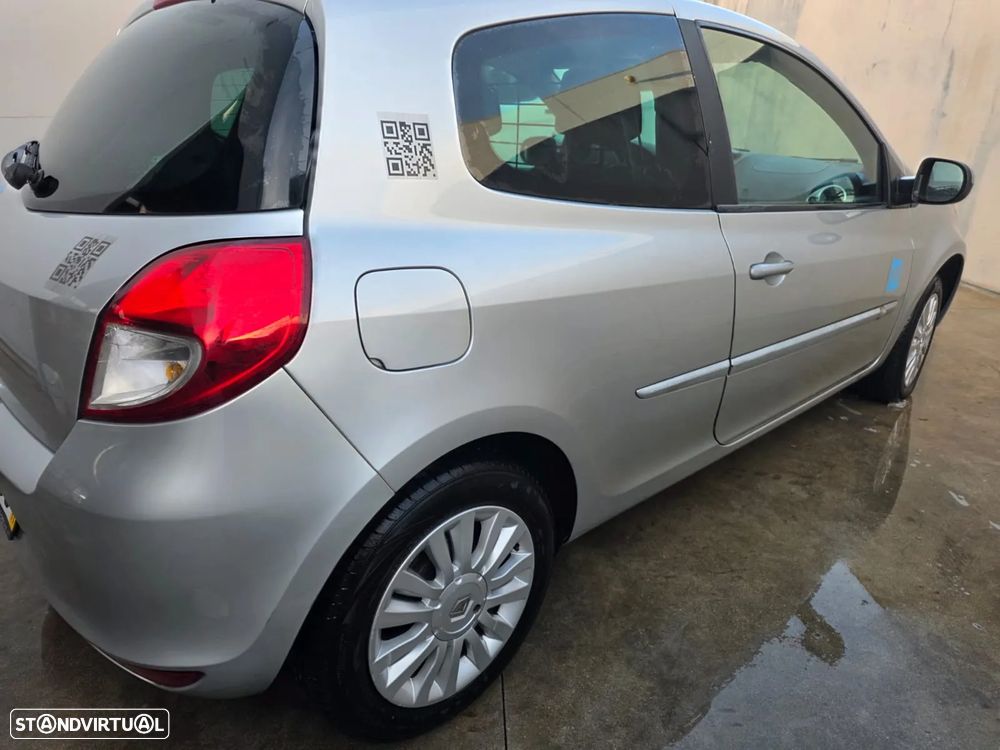 Renault Clio 1.5 dCi Confort - 8
