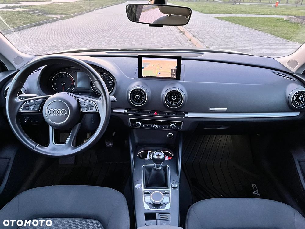 Audi A3 Sportback 35 TFSI - 10