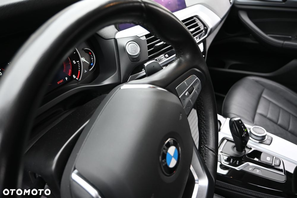 BMW X4 xDrive20d Business Edition sport - 29