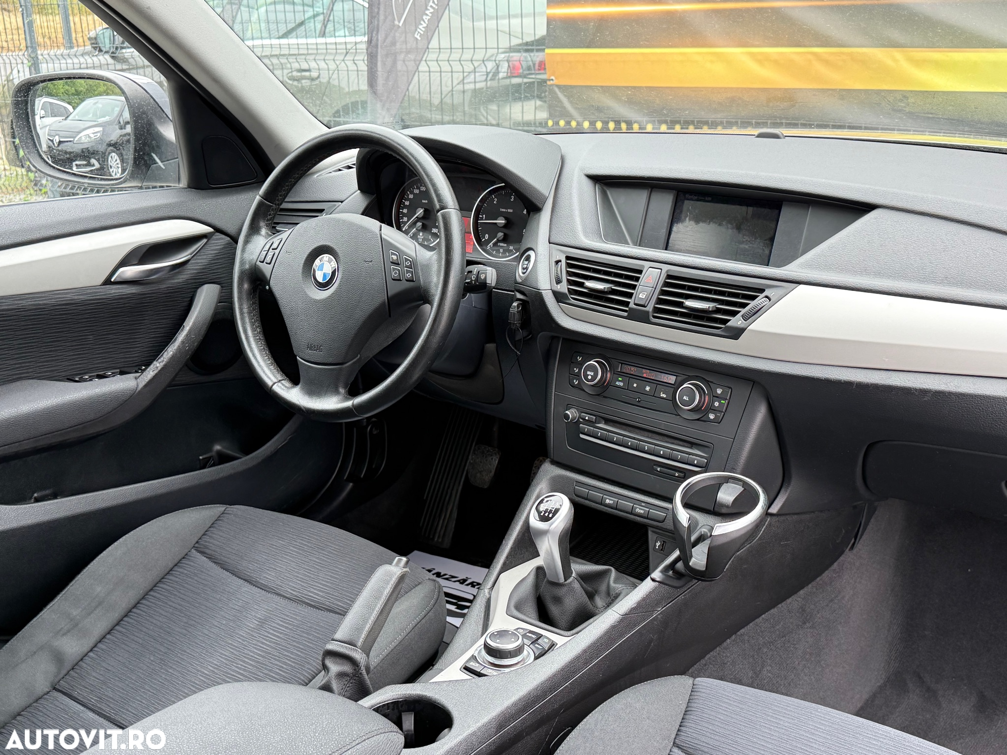 BMW X1 sDrive18d xLine - 18