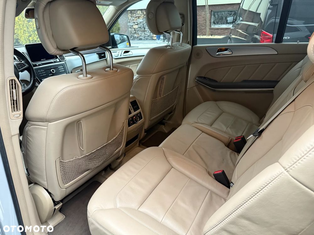 Mercedes-Benz GL - 15