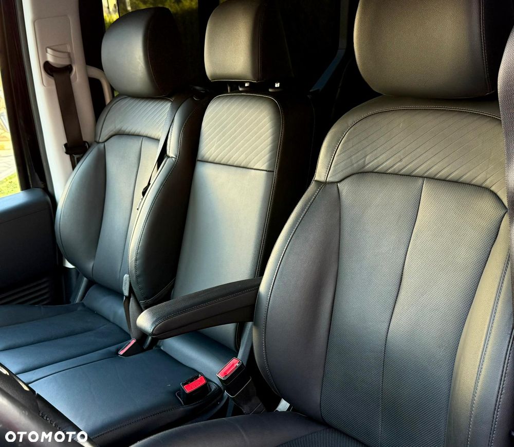 Hyundai Staria 1.6 T-GDI HEV Smart VIP - 22