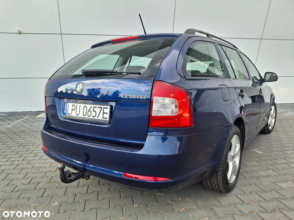 Skoda Octavia 1.6 TDI DPF Ambiente - 5