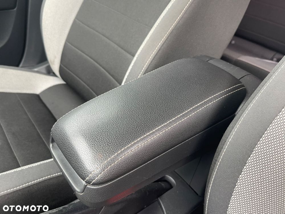 Skoda RAPID 1.0 TSI Ambition - 13