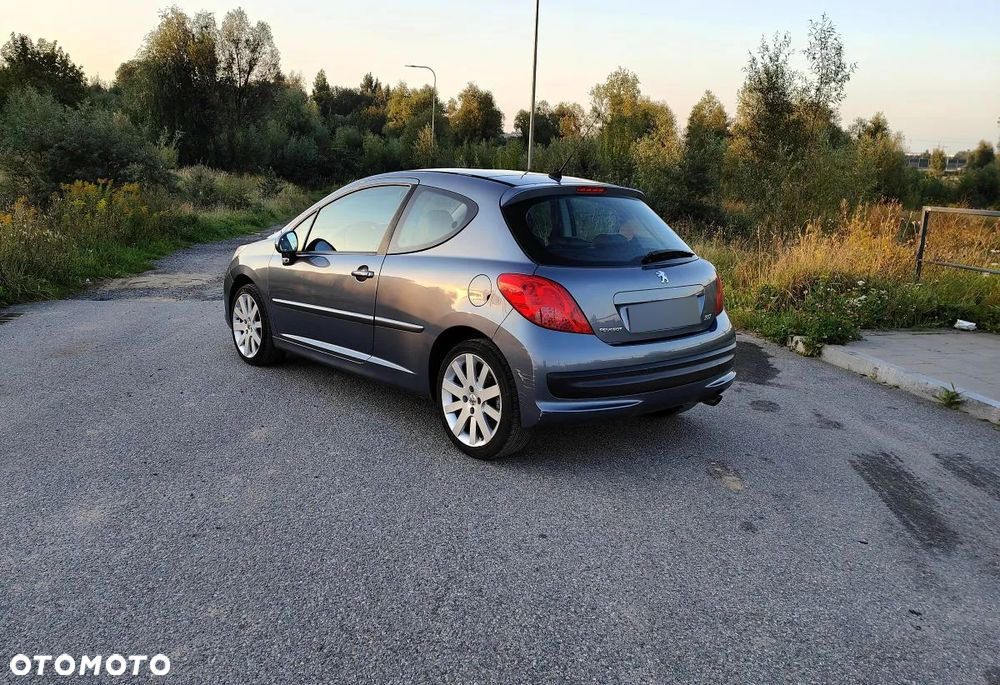 Peugeot 207 - 3