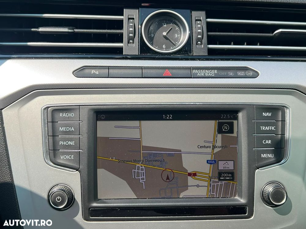 Volkswagen Passat 2.0 TDI DSG Highline - 28