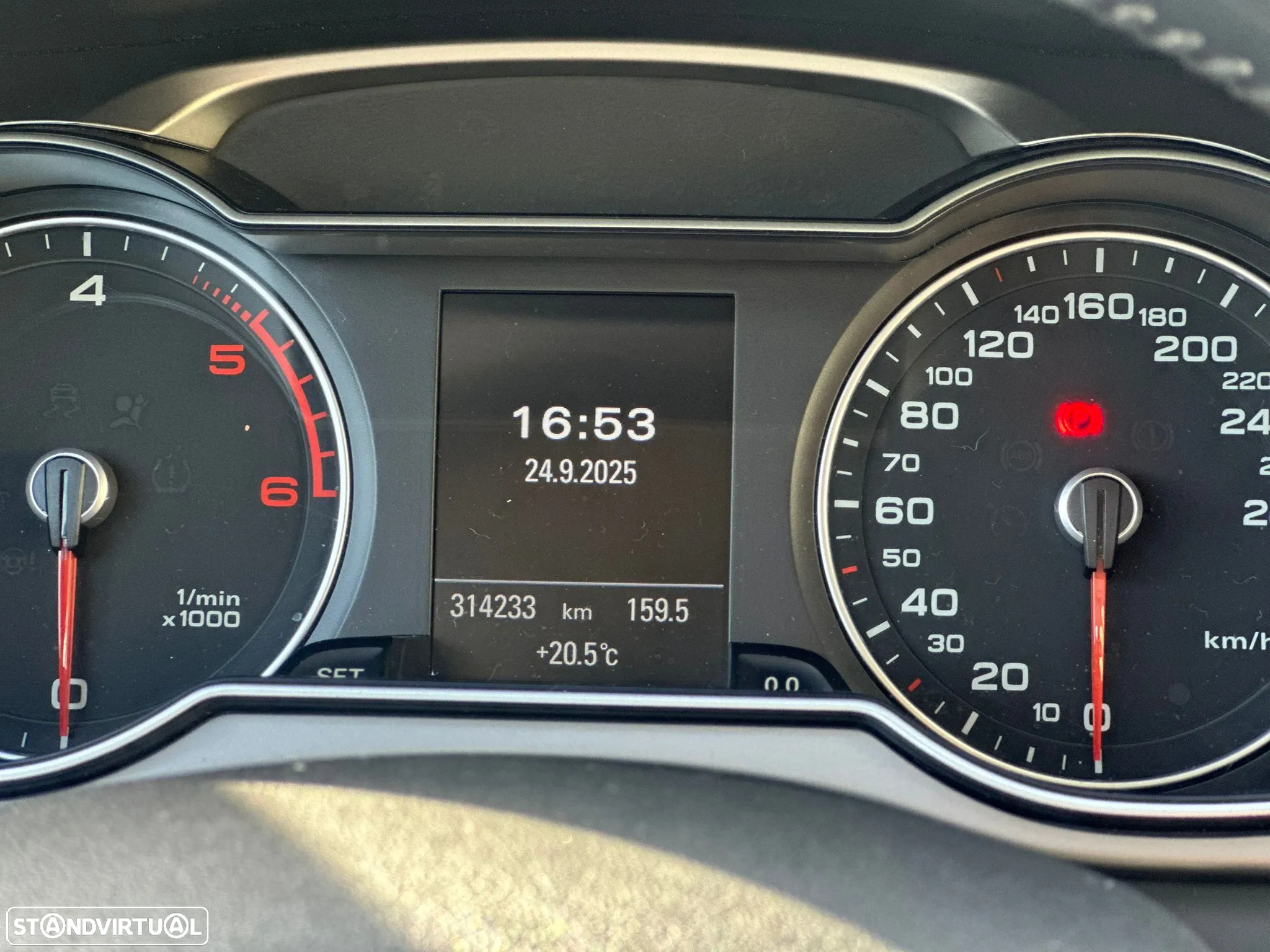 Audi A4 Avant 2.0 TDI Business Line - 24