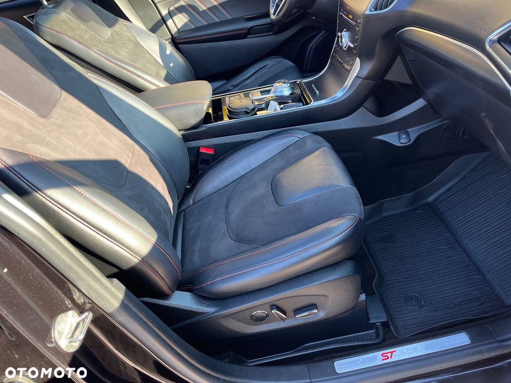 Ford Edge 2.0 EcoBlue Bi-Turbo 4x4 ST-LINE - 25