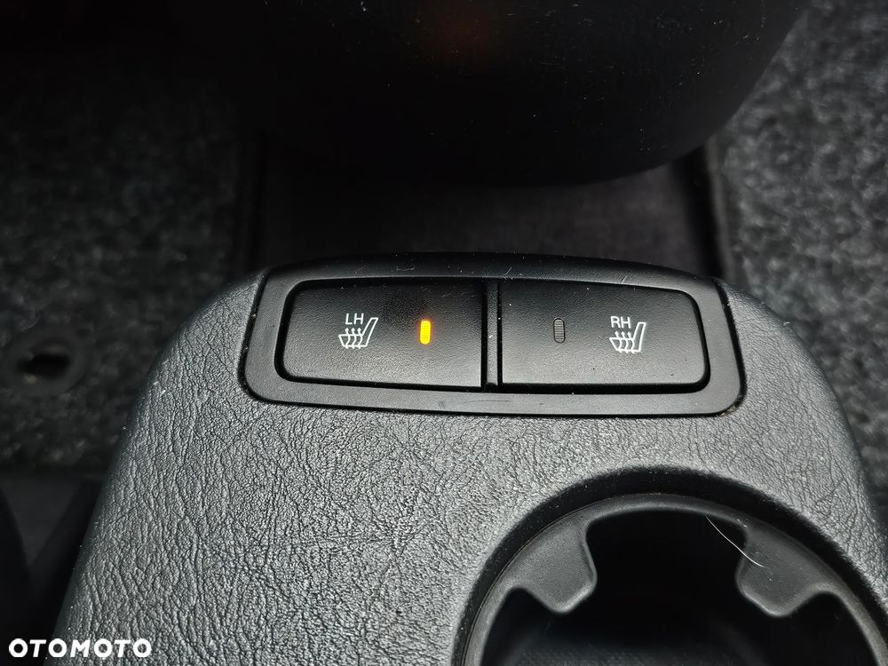 Hyundai Tucson 2.0 2WD GLS - 22