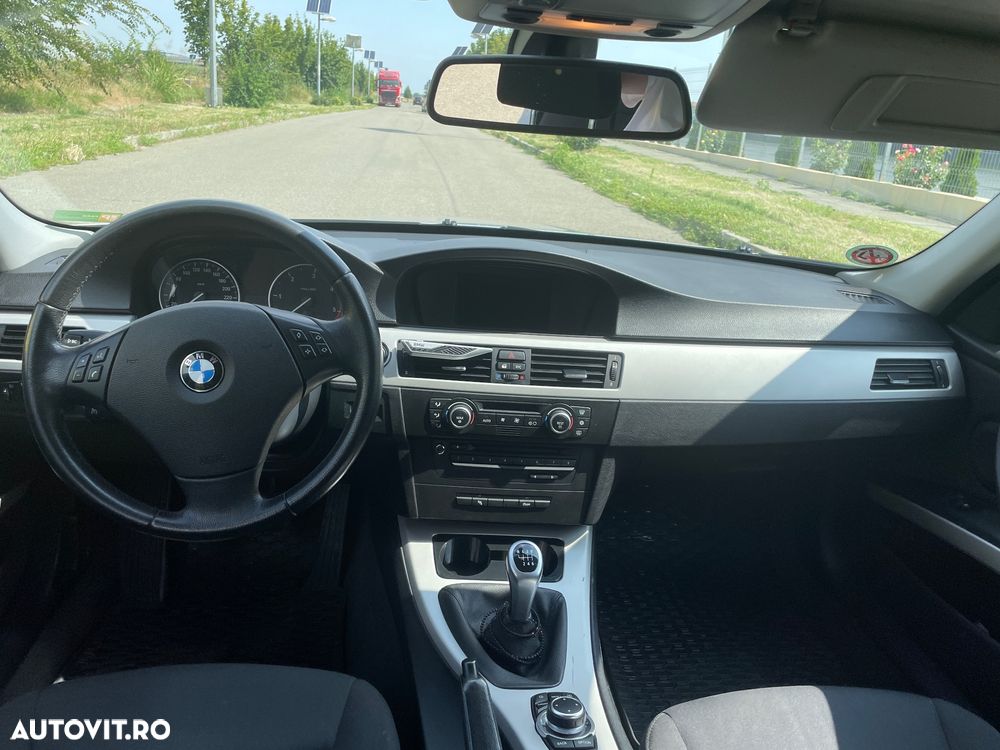 BMW Seria 3 318d - 5