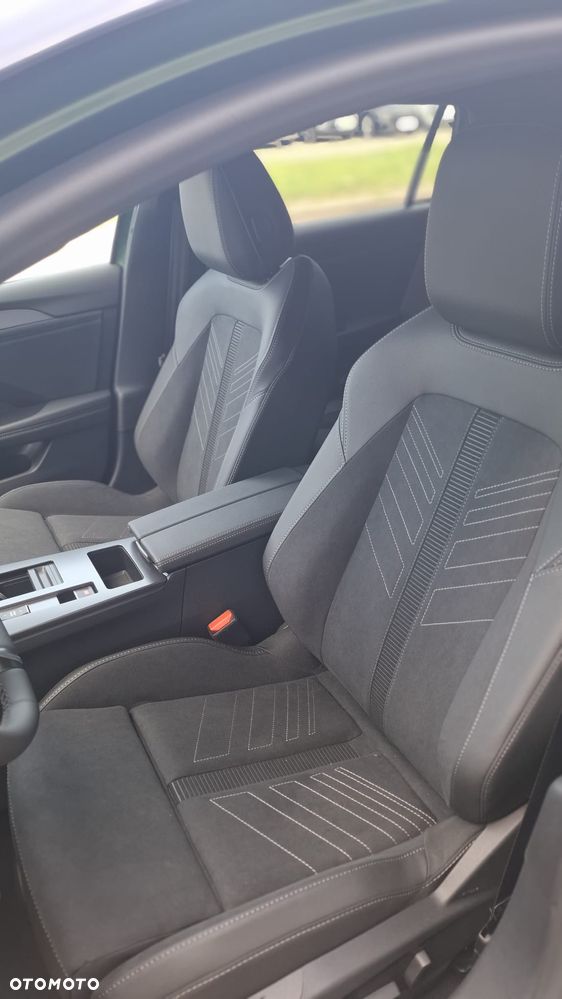 Opel Astra 1.2 T mHEV Ultimate S&S eDTC - 14