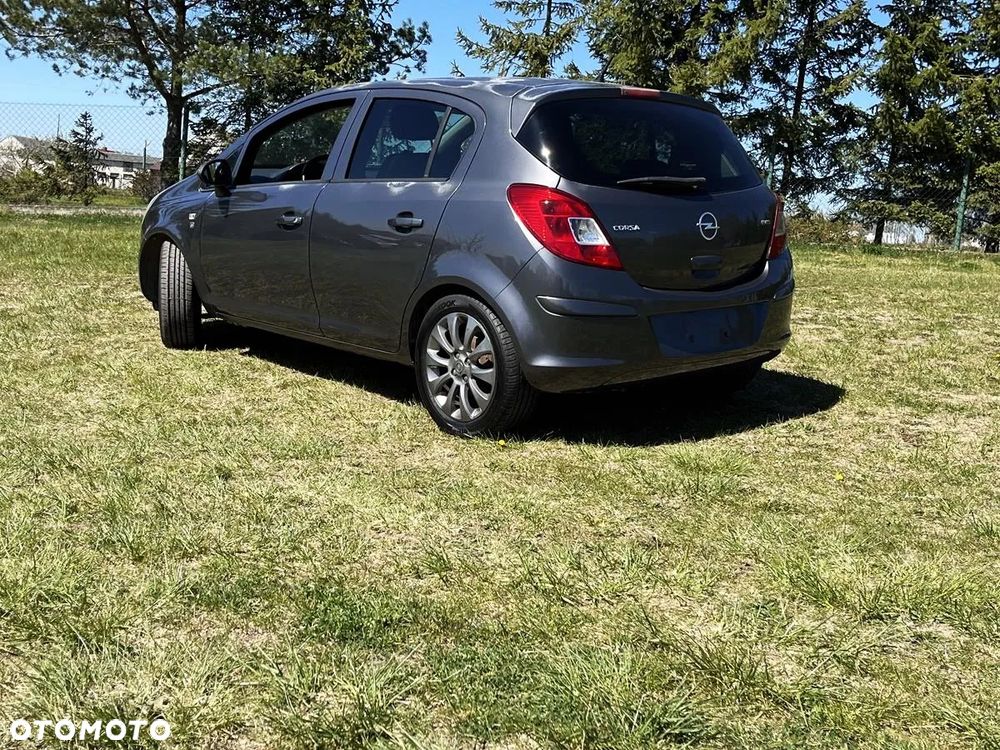 Opel Corsa - 4
