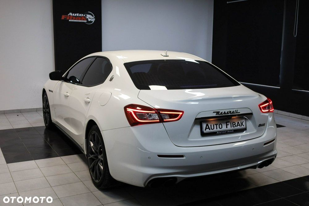 Maserati Ghibli - 9