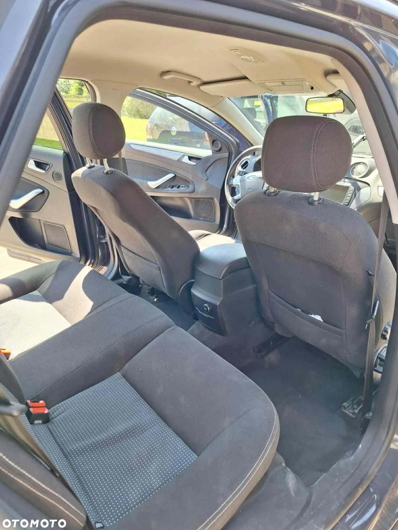 Ford Mondeo 2.0 TDCi Ambiente - 9