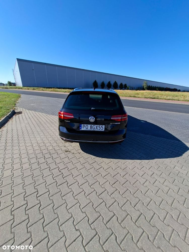Volkswagen Passat - 13