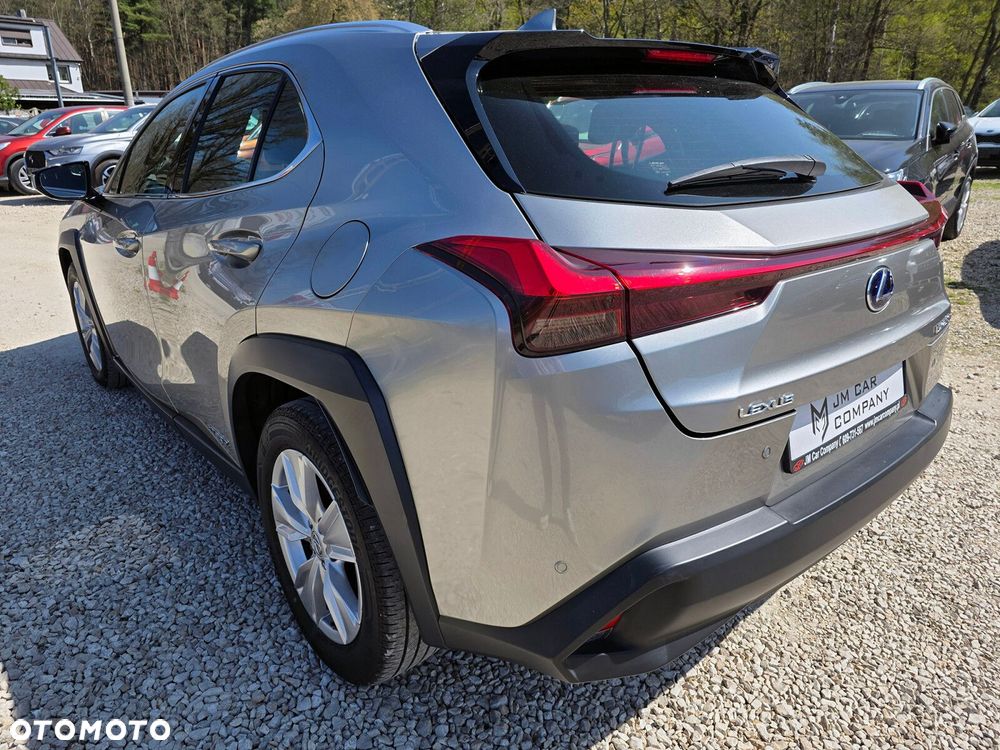 Lexus UX - 22