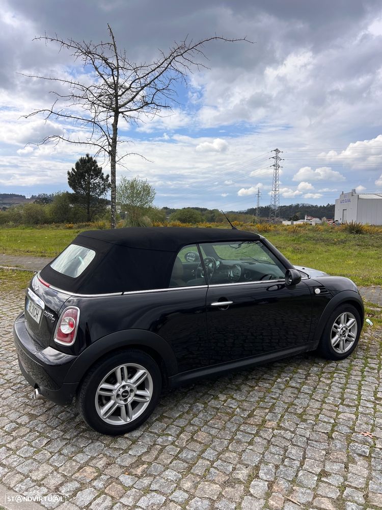 MINI Cabrio Cooper D - 2