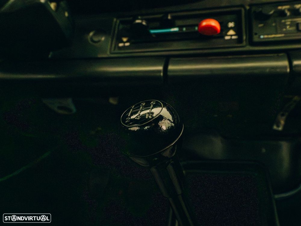 Porsche 911 Série G 3.0 Carrera Targa - 30