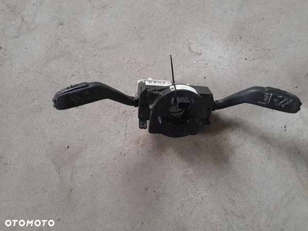 Przełącznik zespolony manetki taśma SKODA FABIA II EUROPA 7H0953503GJ