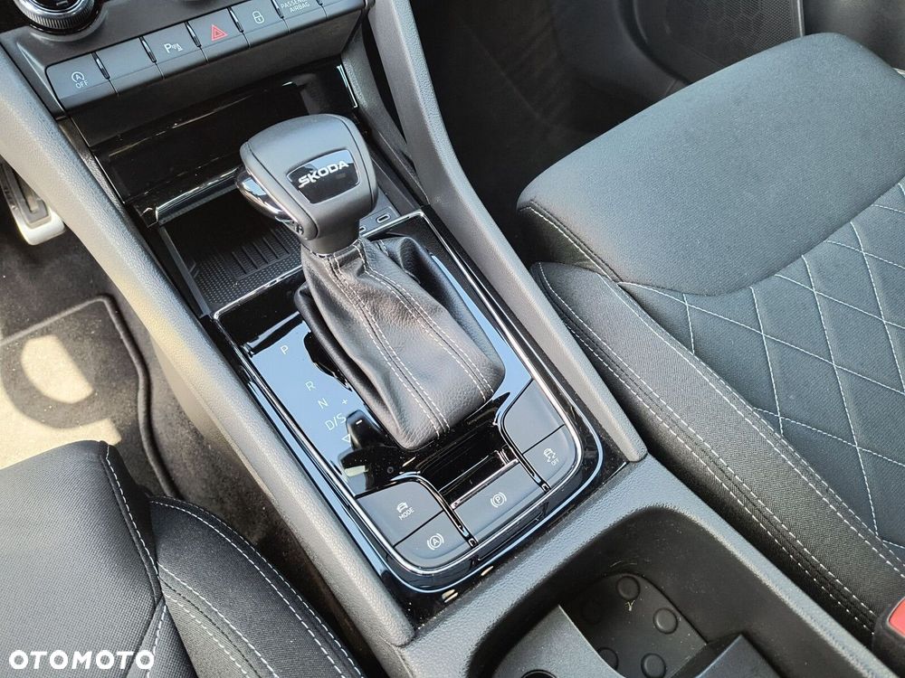 Skoda Karoq 1.5 TSI ACT Sportline DSG - 16