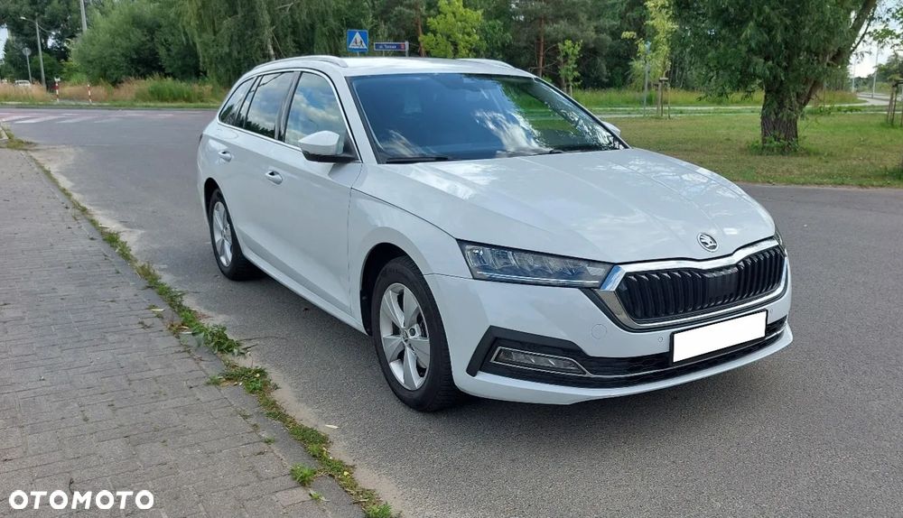 Skoda Octavia 2.0 TDI DSG Style - 2