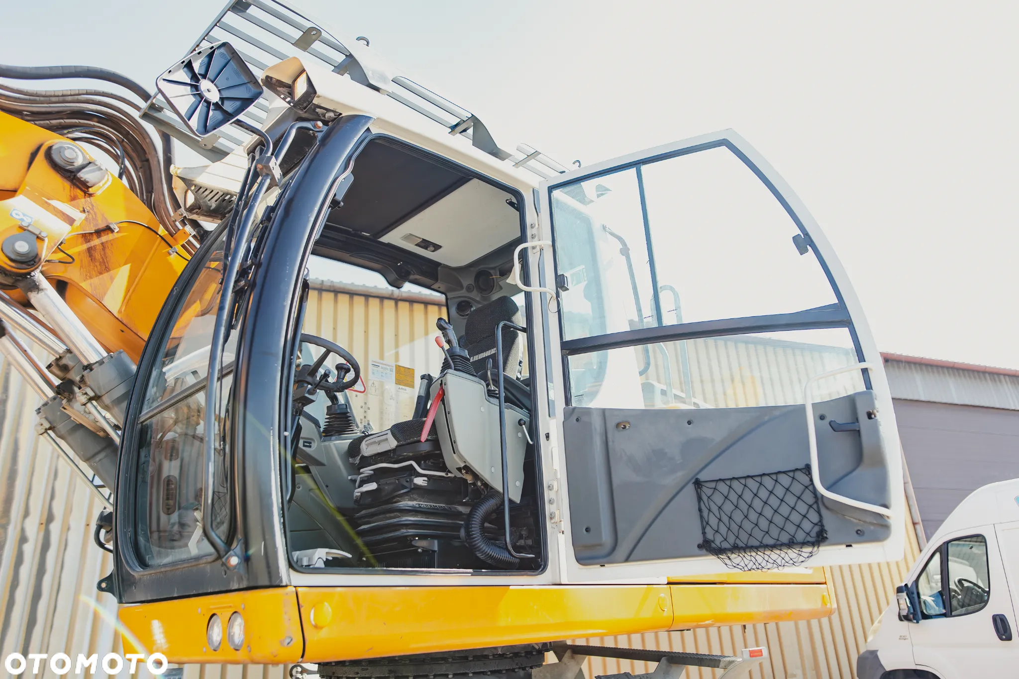 Liebherr A 918 - 9