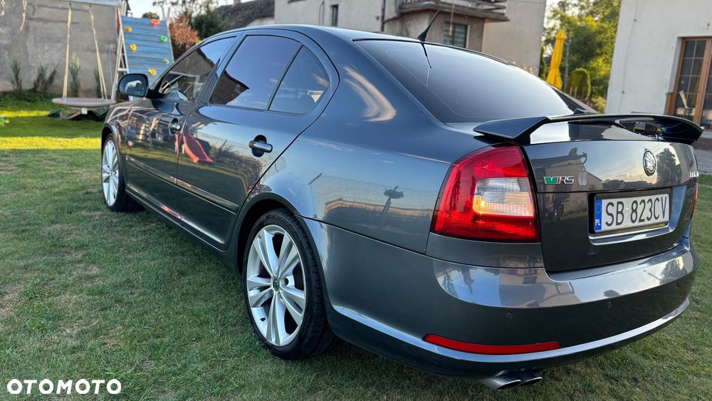 Skoda Octavia 2.0 TDI DPF RS - 8