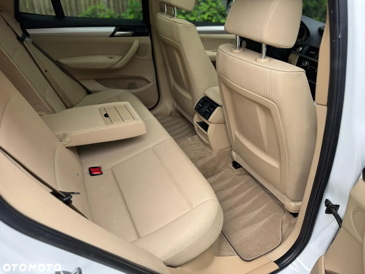BMW X3 xDrive28i - 19