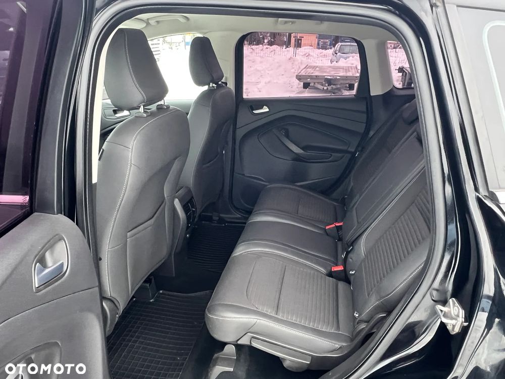 Ford Kuga 2.0 TDCi 4x2 Titanium - 22