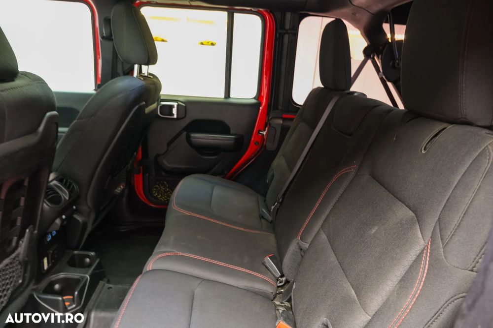 Jeep Wrangler Unlimited 2.2 CRD AT8 Rubicon - 31