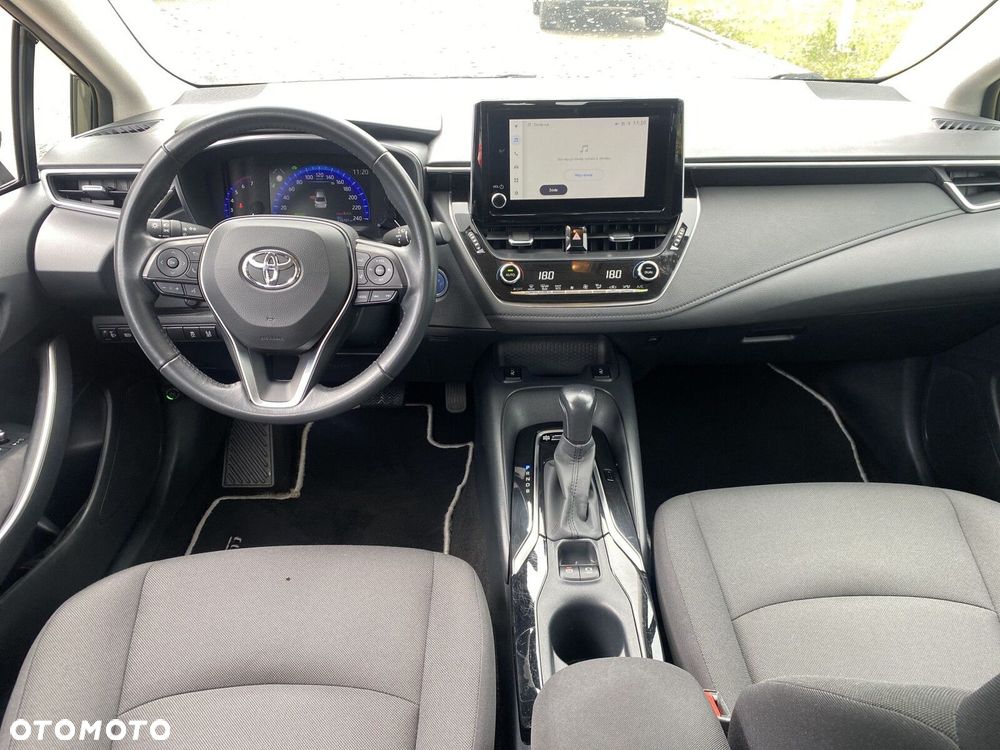 Toyota Corolla - 12