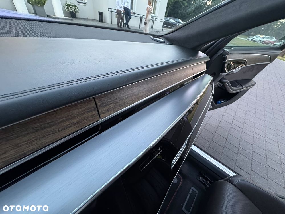 Audi A8 L 55 TFSI quattro tiptronic - 28